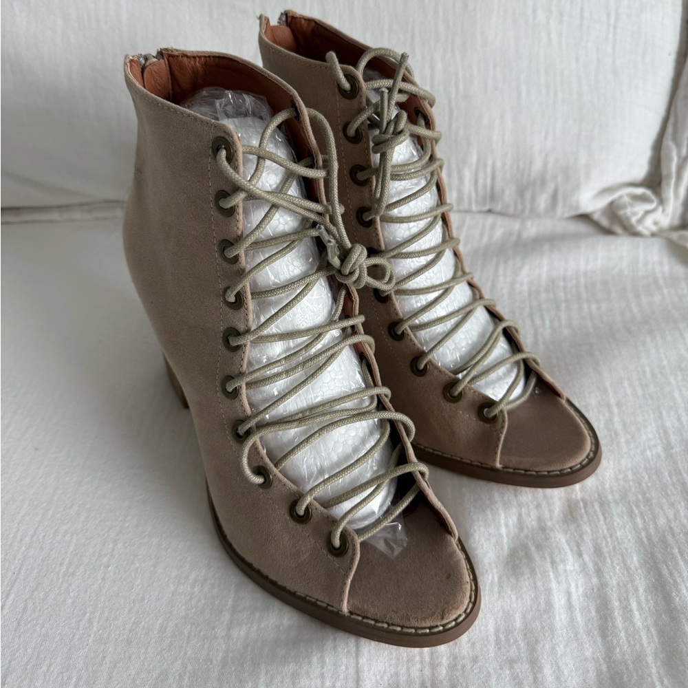 Yoki Brie Women's Tan Lace Up Stacked Heel Peep Toe Ankle Booties